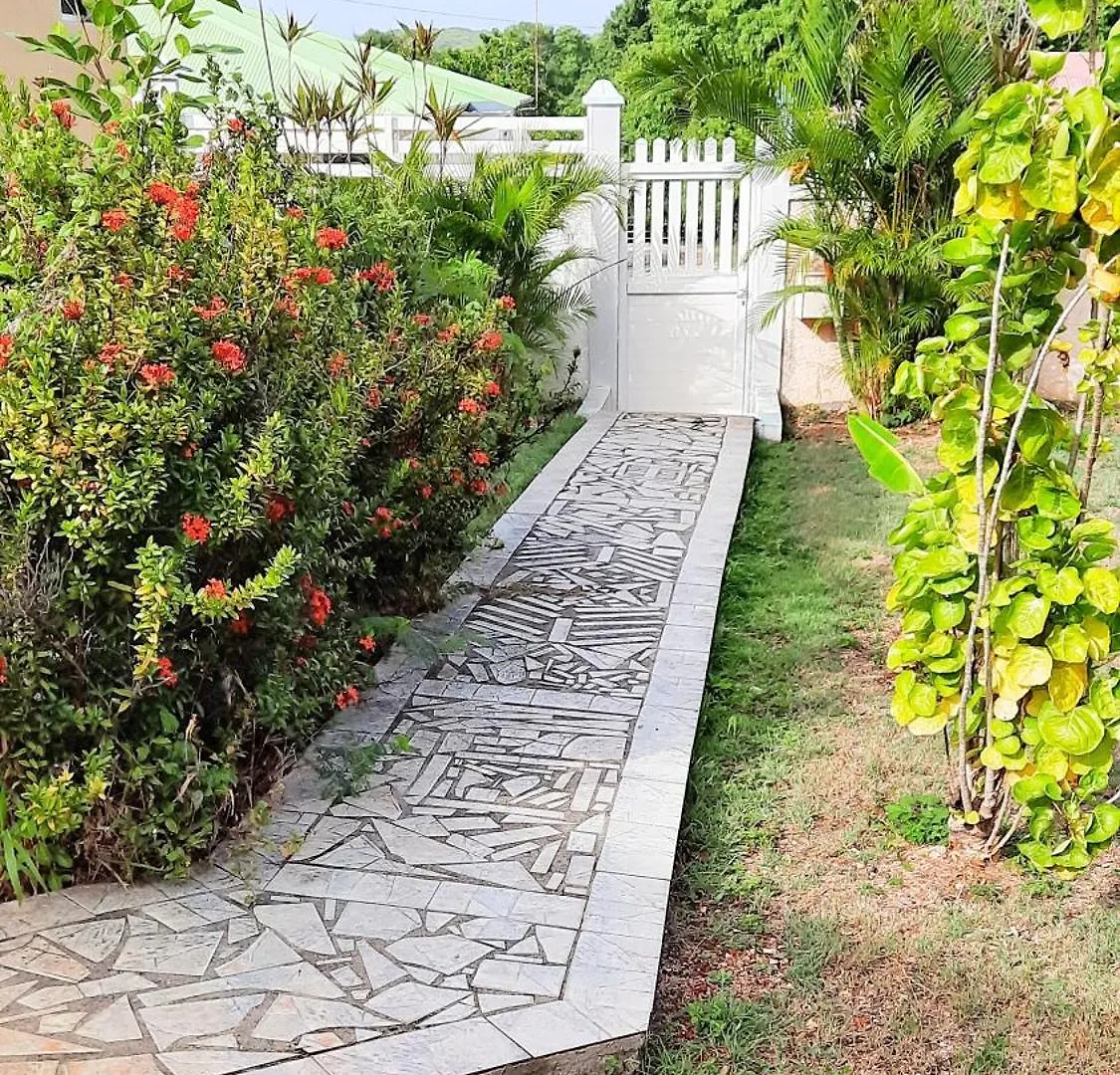 Fleurs De Bambou Vila Le Moule
